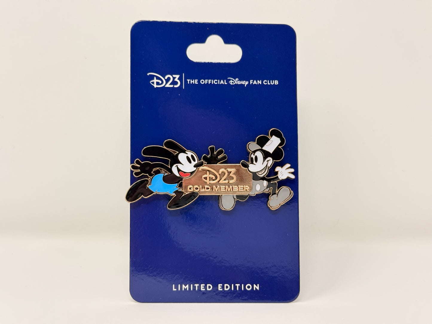 Disney D23 Exclusive Oswald the Lucky Rabbit Mickey Mouse Steamboat LE 2300 Pin